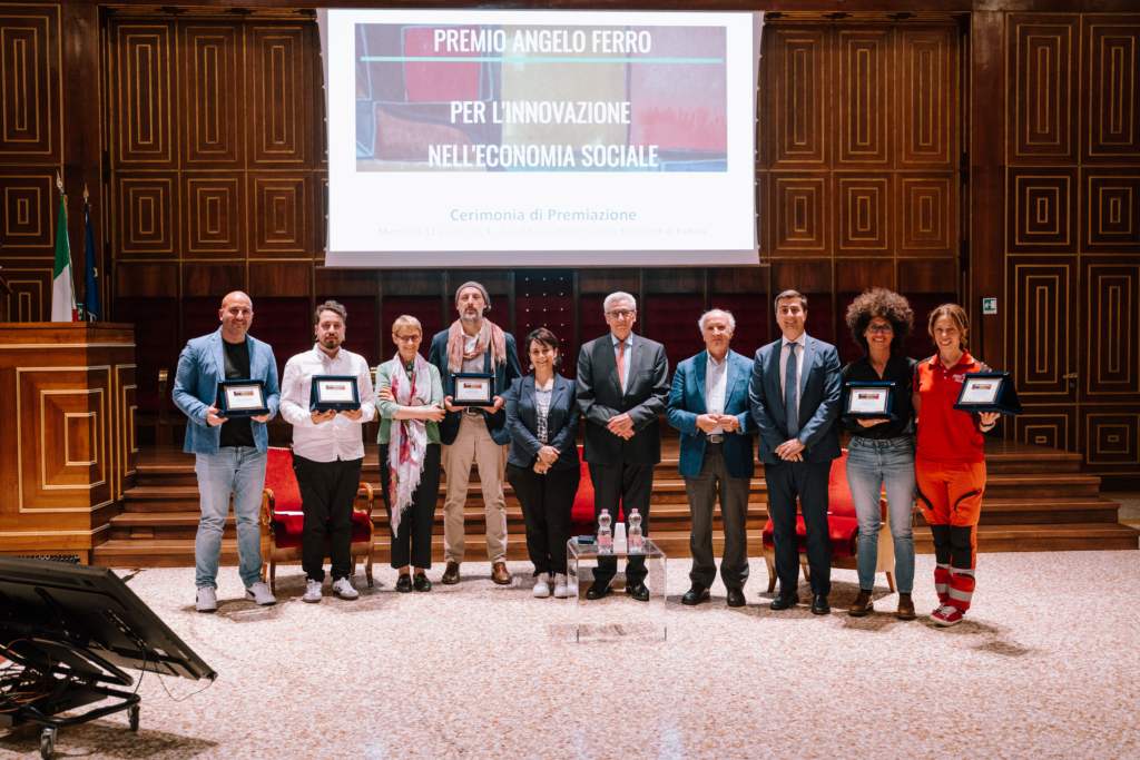 Il 12 giugno si è conclusa l’ottava edizione del Premio Angelo Ferro per l’innovazione nell’economia sociale con la tradizionale cerimonia di premiazione.